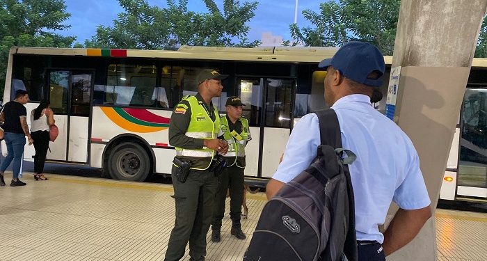 En alianza con la Alcaldía de Barranquilla y la Policía Metropolitana, Transmetro presenta ‘Escuadrón Anticosquilleo’
