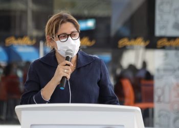 Gobernación y Minsalud entregan ambulancia medicalizada a Santo Tomás