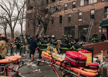 Incendio deja al menos 19 fallecidos en Nueva York, EE.UU.