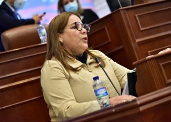 ¿Se debe defender, por encima de cualquier consideración, la vida de todo ser humano desarrollada a partir del feto?