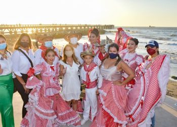 Gobernación del Atlántico engalanó el muelle de Puerto Colombia con una celebración en homenaje a la Cumbia