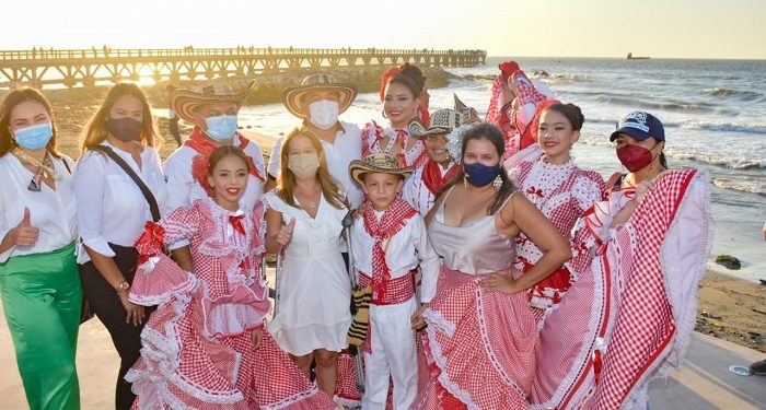 Gobernación del Atlántico engalanó el muelle de Puerto Colombia con una celebración en homenaje a la Cumbia
