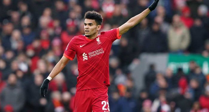 Gran debut de Luis Díaz, en en la Premier League