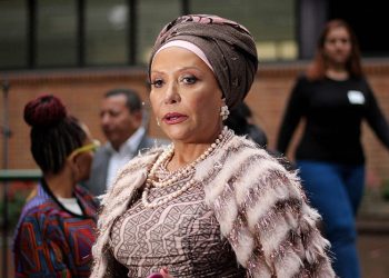 Piedad Córdoba denuncia persecución política