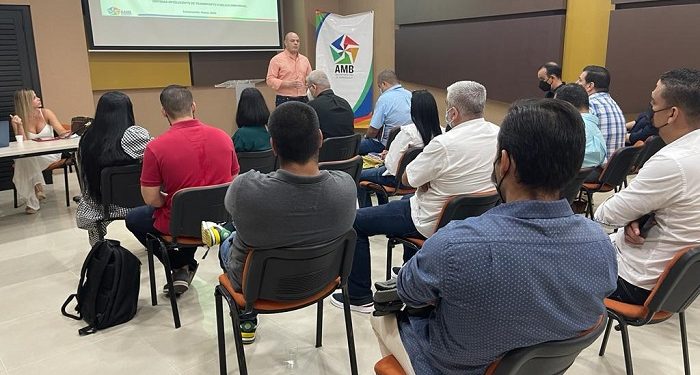 AMB socializa ajustes y cronograma de nueva licitación para Sistema Inteligente de Taxis, SIT 