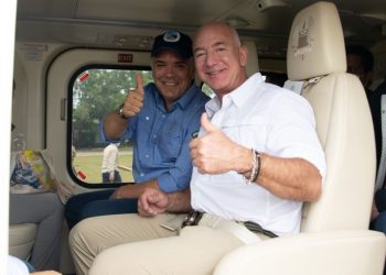 El presidente Duque se reunió con Jeff Bezos, en Colombia