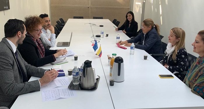 Gobernadora del Atlántico cumple apretada agenda de 3 días en París