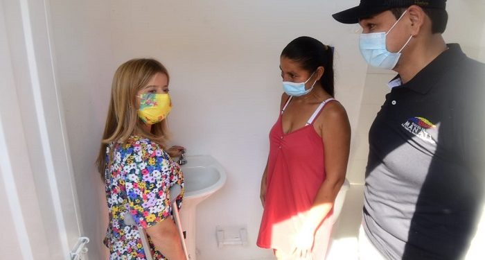 “En Manatí y Campo de la Cruz, transformamos la vida de 1.229 familias con obras de mejoramiento de vivienda”: Elsa Noguera