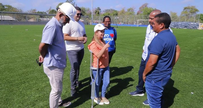 Gobernadora del Atlántico inspeccionó obras del hospital y el estadio Víctor Pacheco en Suan
