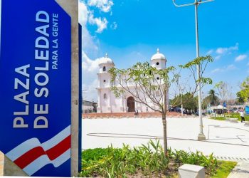 Gobernadora Elsa Noguera, entrega renovada la Plaza de Soledad