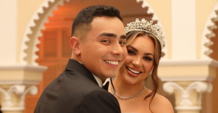 Se casó Andrea Valdiri