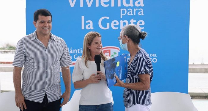 “En Palmar de Varela, completamos 3.101 escrituras entregadas en el Atlántico”: Elsa Noguera