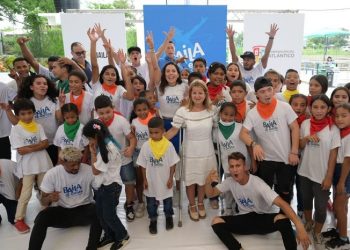 Gobernadora entregó Centros de Desarrollo y Liderazgo Juvenil a Baranoa