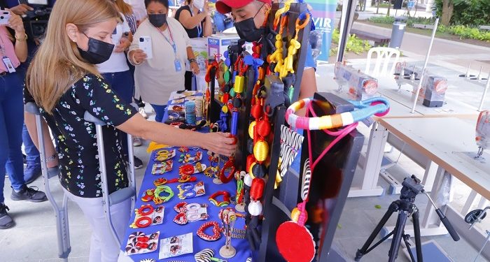 Gobernación del Atlántico y Cámara de Comercio de Barranquilla capacitan a 254 jóvenes emprendedores del departamento