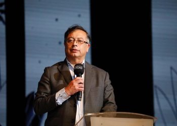 “Debemos cortar los ciclos de la venganza”: Gustavo Petro