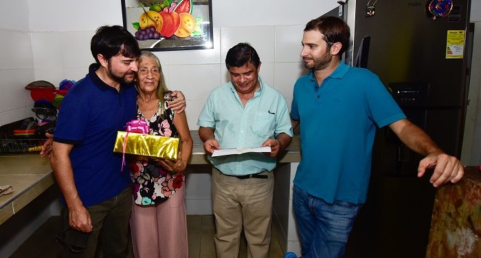 Distrito dignifica las condiciones de familias en Lipaya