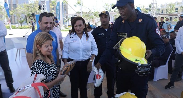 5 mil millones de pesos, para fortalecer los cuerpos de Bomberos del Atlántico