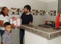 Con mejoramientos de vivienda, habitantes de La Sierrita disfrutan la transformación barrial