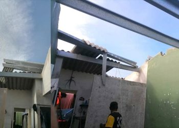 Gobernación del Atlántico atiende a familias afectadas por vendaval en Manatí