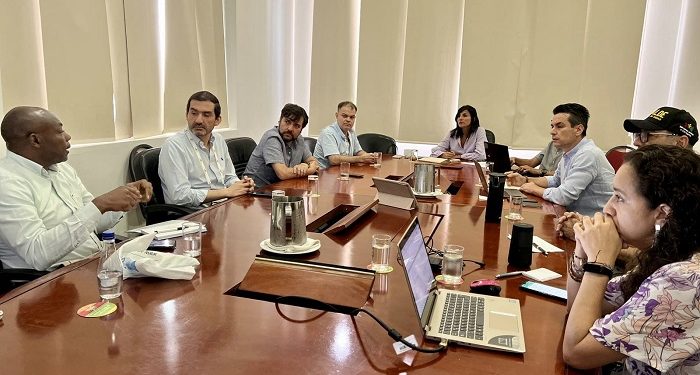 ”En ocho días, Gobierno nacional planteará soluciones para bajar tarifas de energía en la Costa”: alcalde Pumarejo 