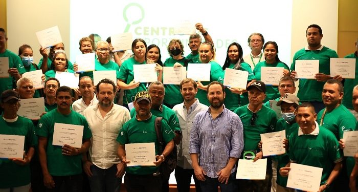 Negocios amigables con el medioambiente, la apuesta de caseteros y pescadores de Puerto Mocho y Mallorquín