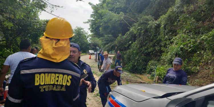 Gobernación atiende emergencias y recomienda vías alternas por cierres viales debido a las lluvias