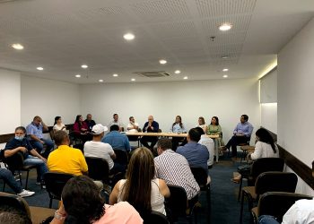 AMB propone gran mesa nacional para definir soluciones al transporte público individual, tipo taxi 