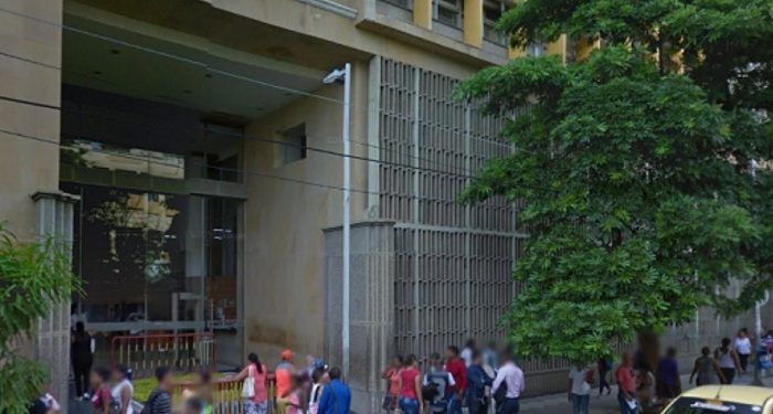 Por afectaciones del conato de incendio, Distrito suspendió términos procesales y atención presencial en su sede Paseo Bolívar