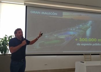 ”Barranquilla era un vaso quebrado y ahora está medio lleno, pero hay que seguirlo llenando”: Carlos Acosta Juliao