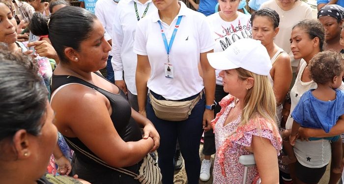 Gobernadora inspeccionó obras de limpieza de canales y arroyos en Sabanalarga y Usiacurí