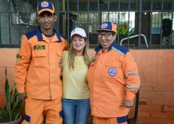 Gobernación del Atlántico trabaja en equipo con voluntarios de la Defensa Civil