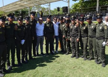 500 jóvenes becados por el Distrito se graduaron como patrulleros de Policía, y se integran a la seguridad de Barranquilla 