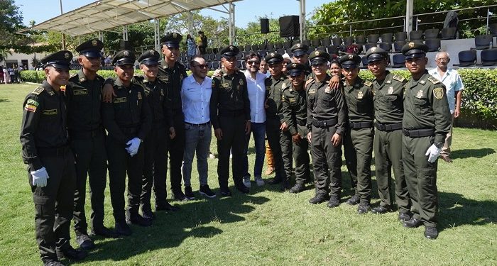 500 jóvenes becados por el Distrito se graduaron como patrulleros de Policía, y se integran a la seguridad de Barranquilla