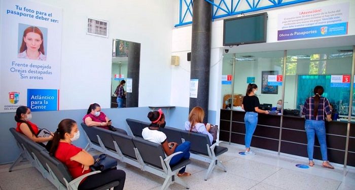 Atlántico rompe récord con 98.803 pasaportes expedidos en 2022