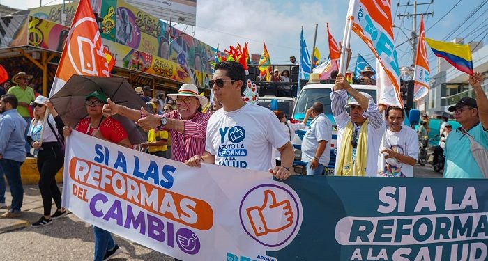 “Pacífica y multitudinaria marcha en respaldo a la reforma a la salud en Barranquilla” Senador Pedro Flórez