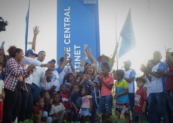 Gobernadora Elsa Noguera, entregó el Parque Central de Rotinet en Repelón