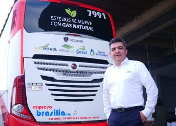 Expreso Brasilia pone en servicio el primer bus interdepartamental operado 100% a gas natural