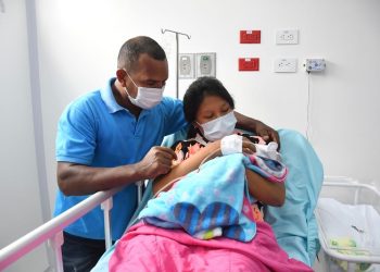 Ariadna Sofía, la primera bebé nacida en el nuevo hospital de Palmar de Varela