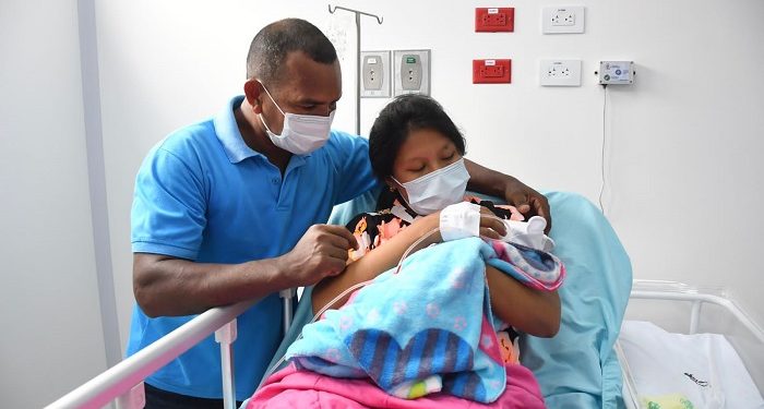 Ariadna Sofía, la primera bebé nacida en el nuevo hospital de Palmar de Varela