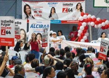 Educación de calidad, la bandera de Isabella Pulgar