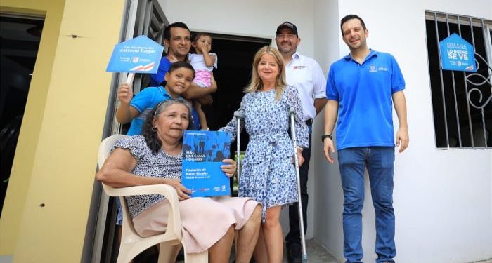 Gobernadora del Atlántico entregó 169 títulos de vivienda a familias de Sabanagrande