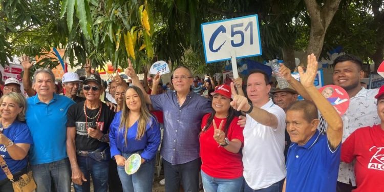 El diputado conservador Federico Ucrós destaca su compromiso con el desarrollo turístico en la zona costera del Atlántico