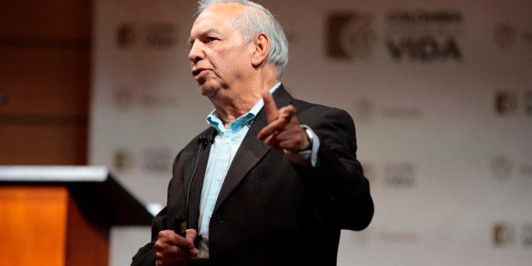 Las reservas pensionales del régimen contributivo solo alcanzarán hasta 2070: MinHacienda