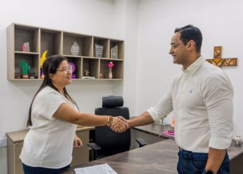 Alcaldesa Alcira Sandoval nombra a Nelson García como nuevo gerente de la E.S.E. Materno Infantil de Soledad