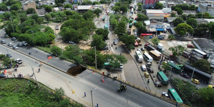 Alcaldía de Soledad espera llegada de Min Transporte y ANI, para adelantar mesa técnica de trabajo ante siniestro en el puente de la calle 30