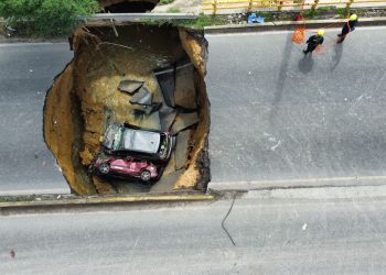 Cuatro fallecidos por siniestro en Soledad al desplomarse placa en el puente de la calle 30