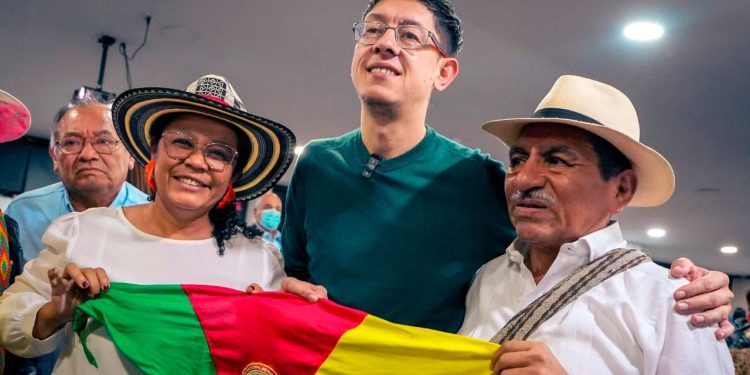 Colombia se convierte en el primer país de América Latina con un Sistema Educativo Indígena Propio