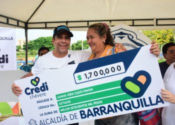 Alcalde Char completa la entrega de más de 1.600 Credichéveres a comerciantes del Centro