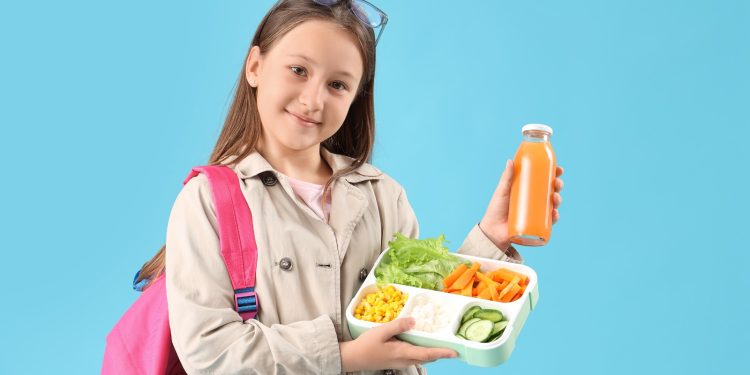 Estos son los alimentos que deben llevar las loncheras para ser saludables