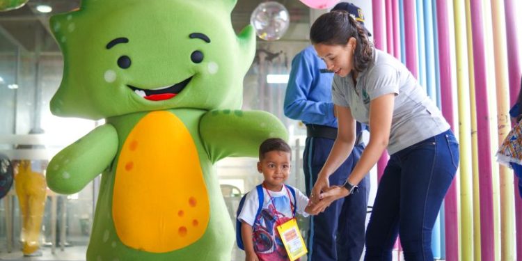 En Barranquilla, atención integral a la primera infancia con la apertura de 145 unidades de servicio